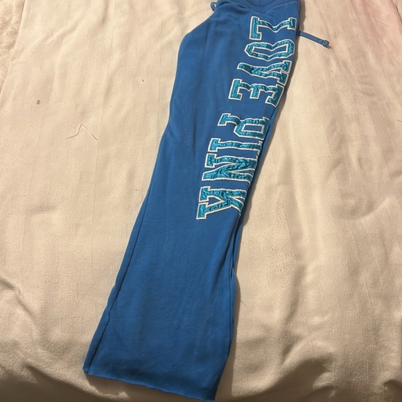 Victoria secret sweats - Picture 2 of 6